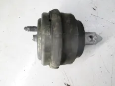 Подушка крепления двигателя BMW 5