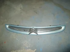 Решетка радиатора CITROEN C8