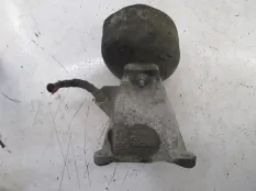 Кронштейн двигателя опорный AUDI A6