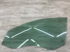 Стекло двери VOLKSWAGEN PASSAT B6