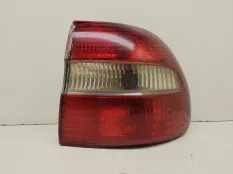 Фонарь задний правый Volvo V40 1999