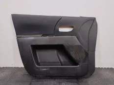 Обшивка двери передней левой Mazda 5 2007