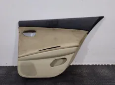 Обшивка двери задней правой Nissan Primera P12