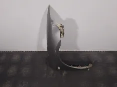 Крыло переднее правое Mazda 6 2005