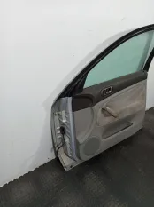 Дверь передняя правая Volkswagen Passat B5 1998