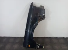 Крыло переднее правое Audi 80 B4 1995