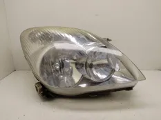 Фара правая Toyota Corolla Verso 2 AR10 2005