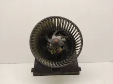 Моторчик печки Volkswagen Golf 4 2002 1J1819021A