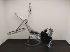 Стеклоподъемник электрический передний правый Opel
