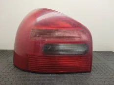 Фонарь задний левый Audi A3 8L 1999 8L0945095A