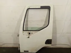 Дверь передняя левая Renault Midlum 2001