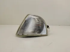Указатель поворота левый Skoda Octavia 1998