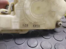 Замок двери передней левой Nissan Almera N16 рест.