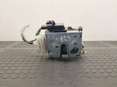 Замок двери передней правой Audi A3 8L 1999