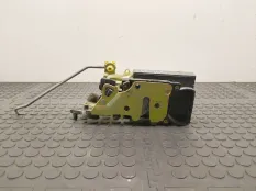 Замок двери задней левой Chevrolet Aveo T200 2004