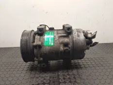 Компрессор кондиционера Volvo V40 рест. 2000