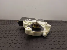 Моторчик стеклоподъемника задний правый Ford Focus