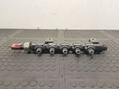 Топливная рампа Ford Focus 2 рест. 2007 9654592680