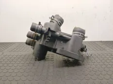 Корпус термостата Volkswagen Golf 4 2002