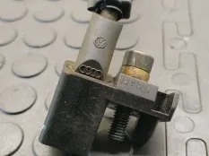 Датчик коленвала Volkswagen Golf 4 2002 9805940