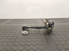 Ограничитель открывания двери задней левой