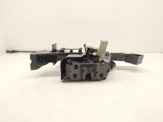 Замок двери задней правой Ford Focus 2 2006