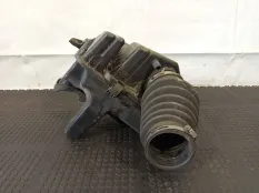 Корпус воздушногo фильтра Chrysler Voyager 4 2001