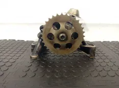 Масляный насос Volkswagen Passat B5 1999 06A115105