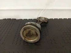 Поршень Volkswagen Passat B5 1999 81L35