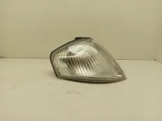 Указатель поворота правый Mazda 323 6 BJ 1999