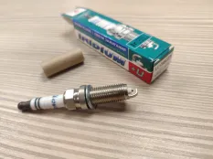 Свеча зажигания - LD7RIU11