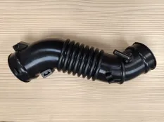 Гофра воздушного фильтра, патрубок - FS1E13220