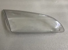 стекло правой фары - 1480979