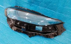 стекло правой фары - DDBLCX420R