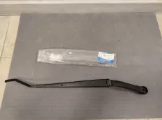 поводок дворника левый - GJ6A67321