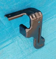 Кронштейн передний левый - 622945KS0AL038