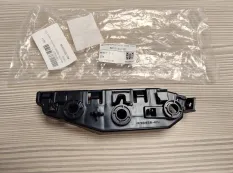 Кронштейн переднего бампера правый GEELY EMGRAND - 6010183100