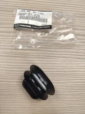 Защелка сидения, клипса - G04P57529