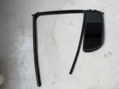 Глухое стекло двери Tank 300