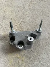 Кронштейн опоры двигателя Suzuki Vitara