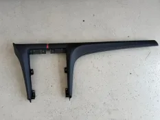 Накладка торпедо Hongqi H5