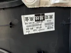 Обшивка двери Toyota Highlander