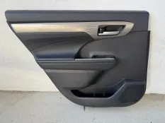 Обшивка двери Toyota Highlander