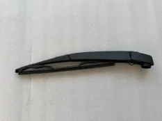 Поводок дворника Toyota Highlander