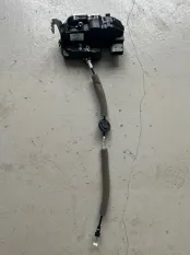 Замок двери Geely Tugella