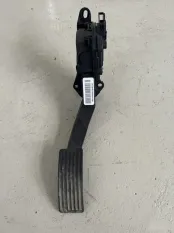Педаль газа Geely Tugella