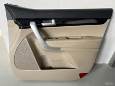 Обшивка двери Kia Sorento 2