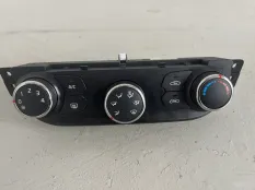 Блок управления климат-контролем Kia Ceed 2