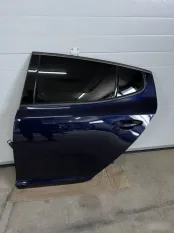 Дверь Kia Stinger