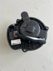 Моторчик печки Geely Tugella